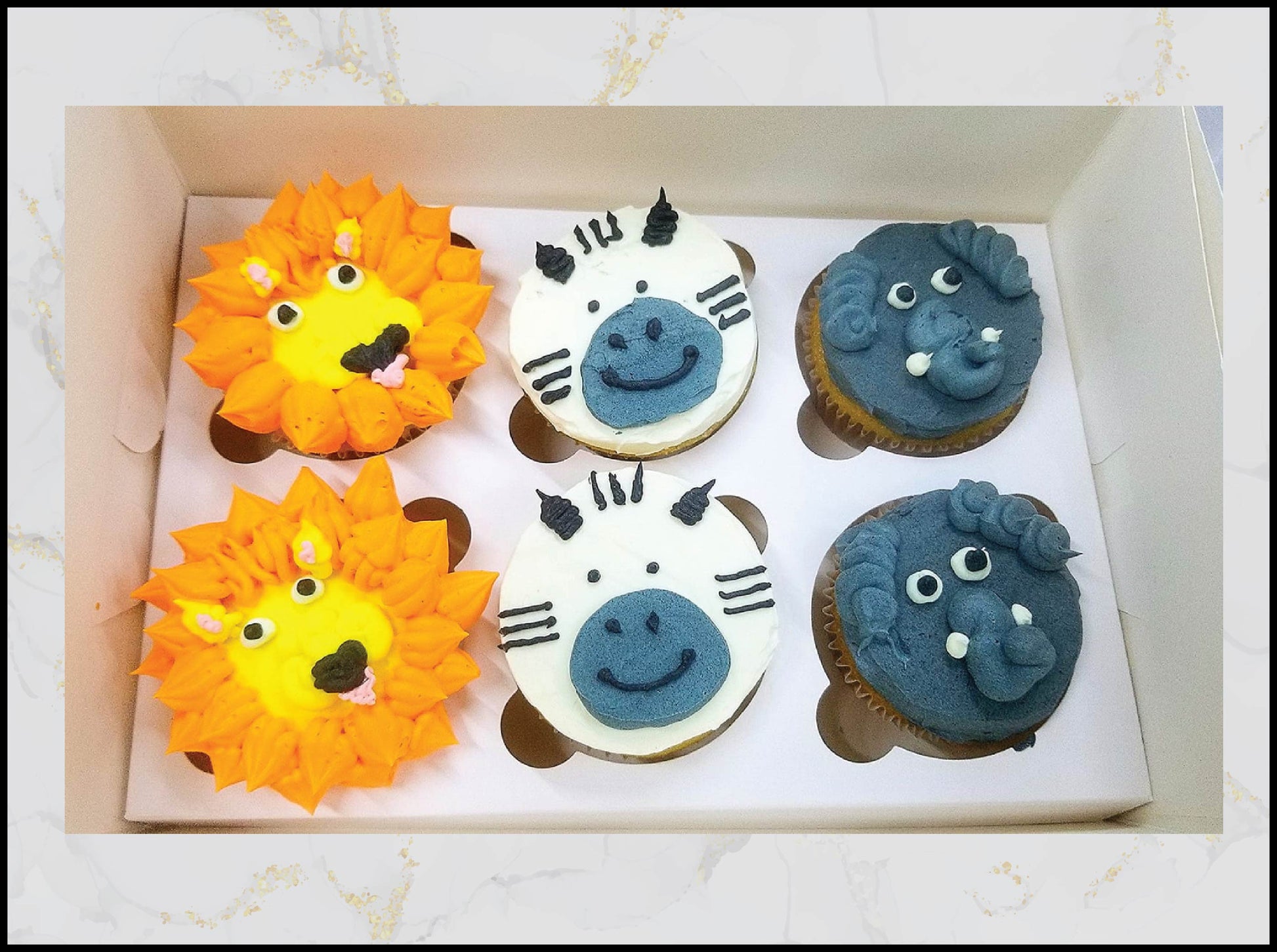 Animals customized cupcakes with playful zoo design in Macau