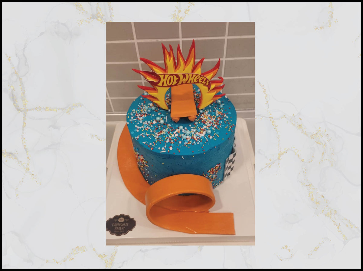 Hot Wheels Birthday Cake with racing car design in Macau