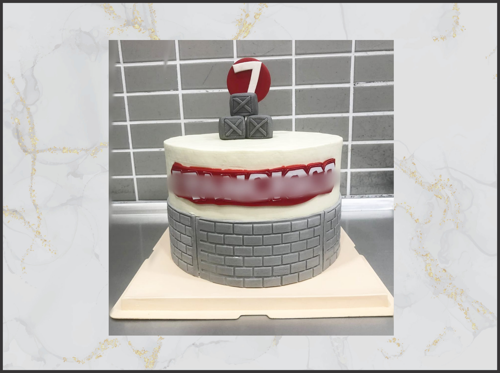 Anniversary cake in Macau with custom design options