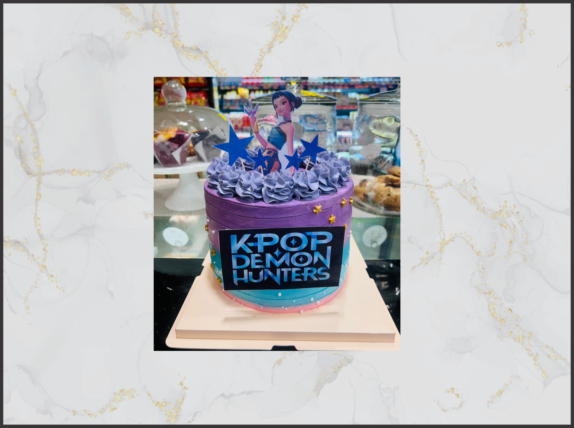 Hong Kong customers ordering customized birthday cakes in Macau
