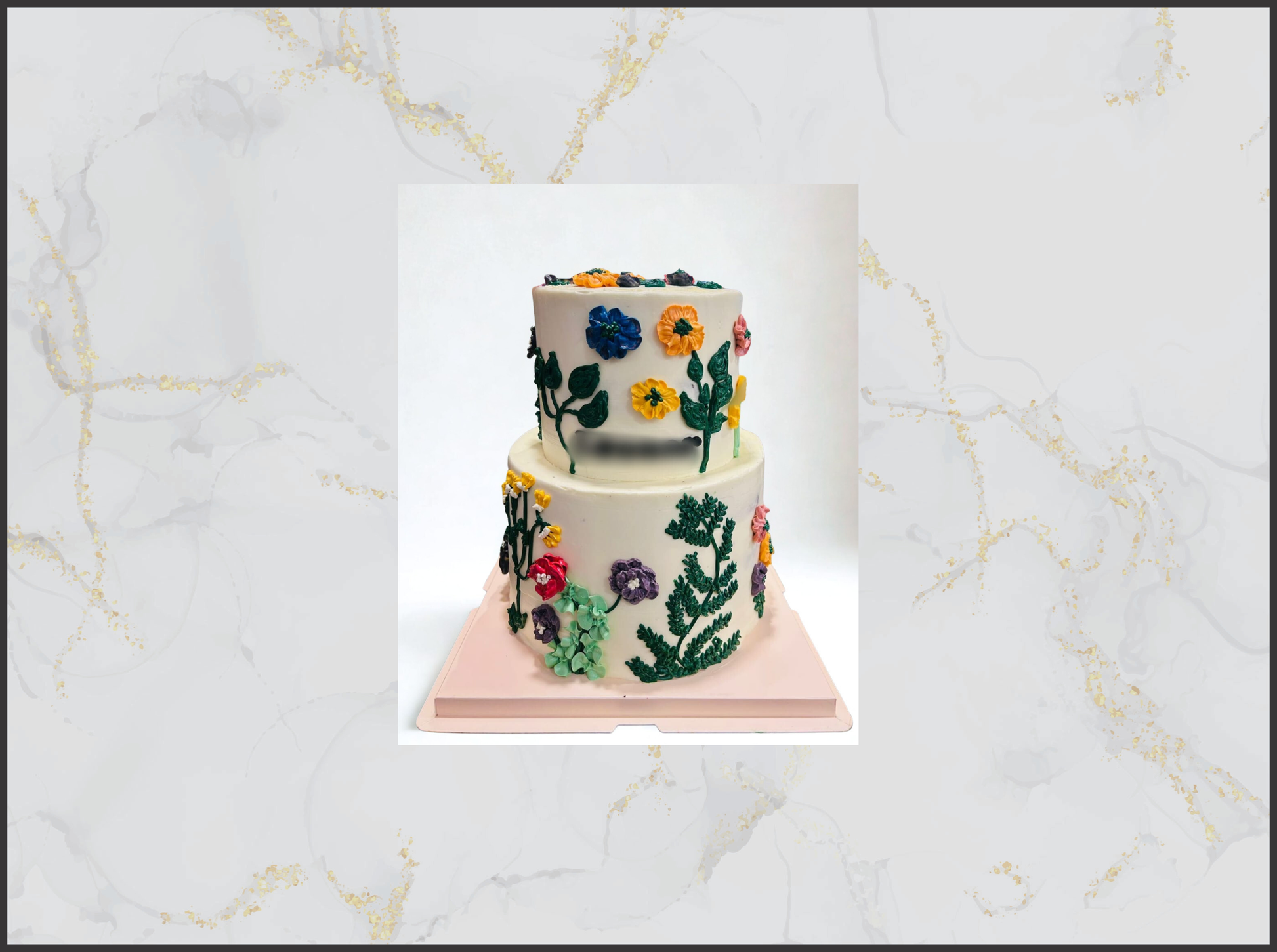 Hong Kong customers ordering customized birthday cakes in Macau



